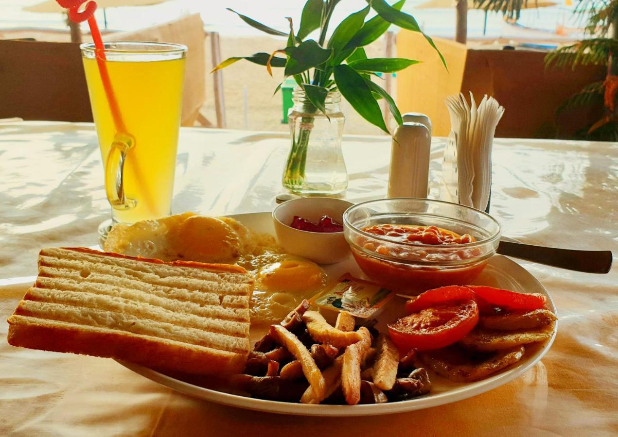 Summer Sky Beach Resort Агонда Экстерьер фото